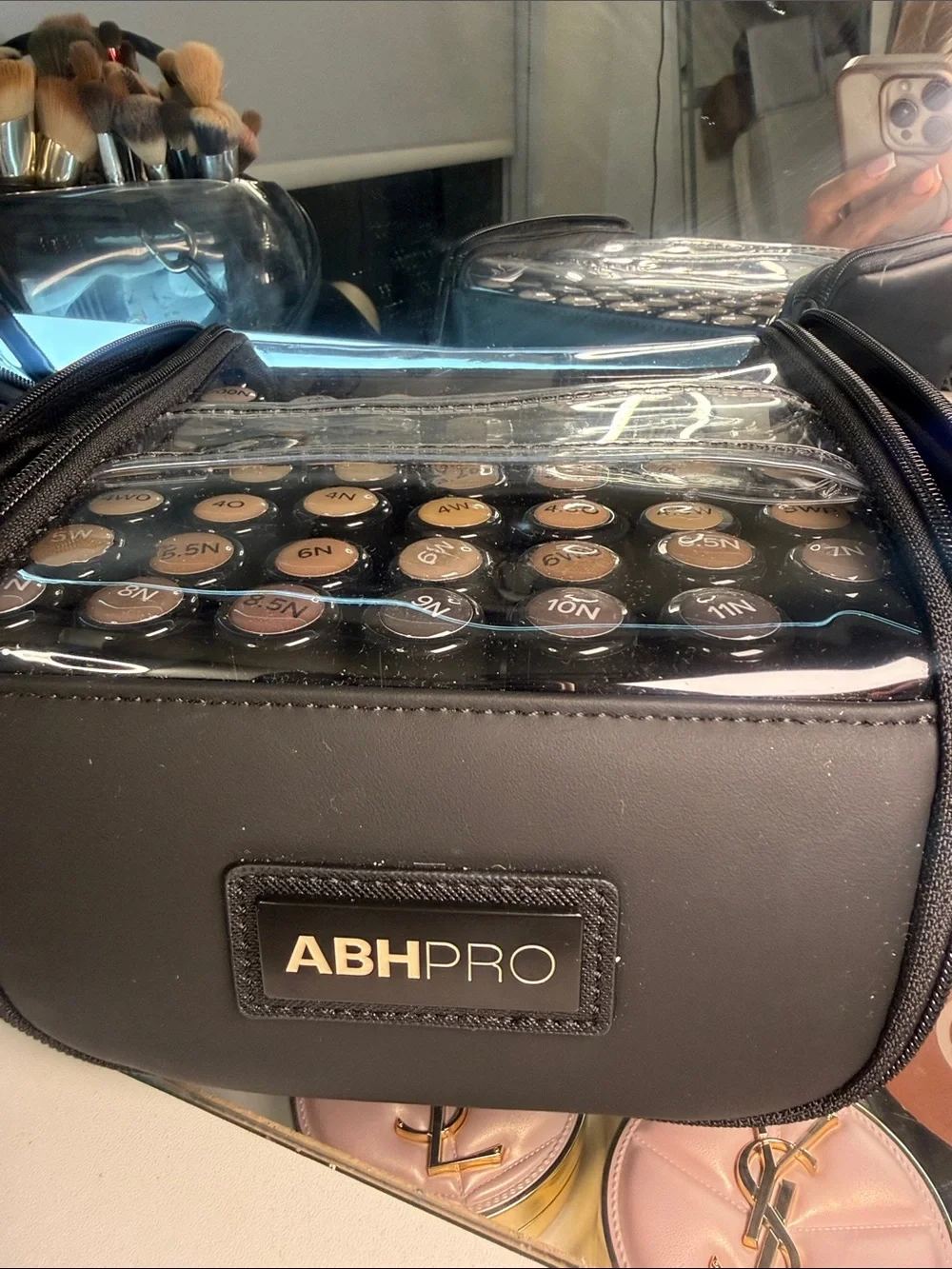 Anastasia Beverly Hills Foundation Set – 41 shades with black travel case